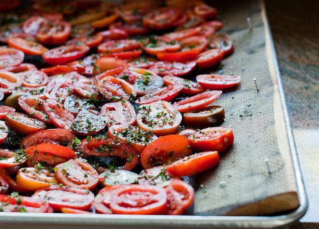 saulėje džiovintų pomidorų receptas su nuotrauka